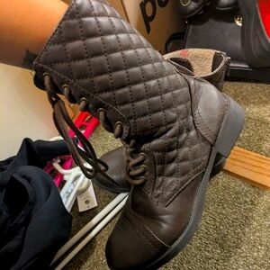 Quilted Brown Lace-Up Boots